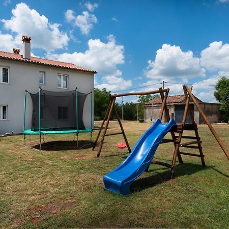 Villa Slivari Nedeščina Eksteriør billede